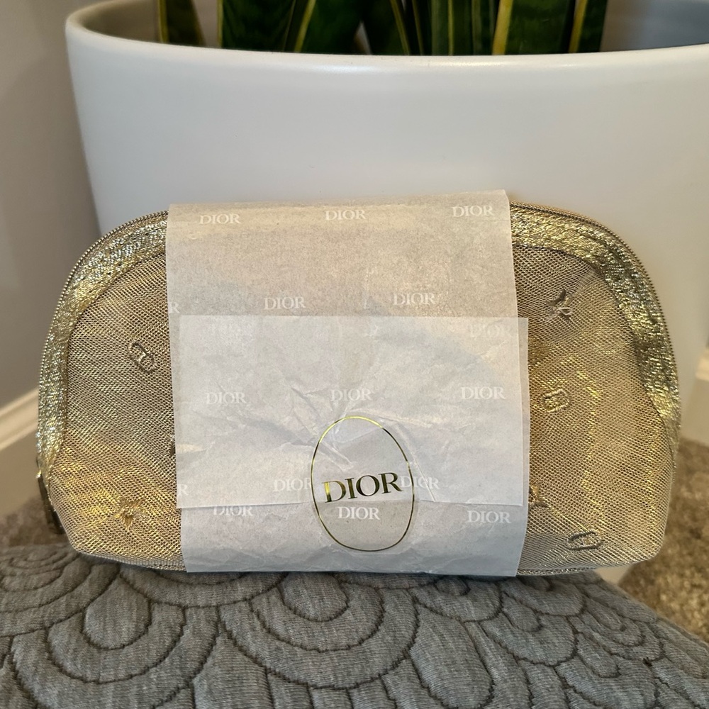 NEW⭐️DIOR Beauty Gold Mesh Embroidered Cosmetic Pouch - Picture 8 of 8